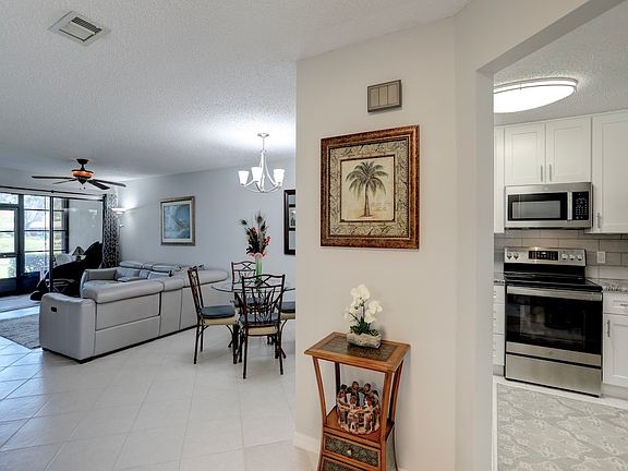 5th image of 6180 S Mirror Lake Dr Unit 510