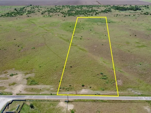 10.33 Midway Rd S, Inez, TX 77968