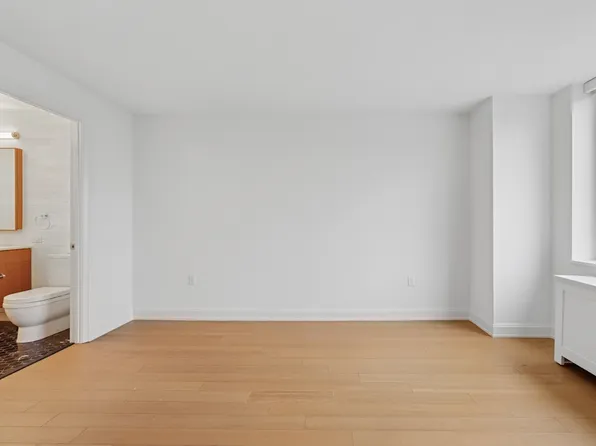 420 East 54th Street image 7 of 30