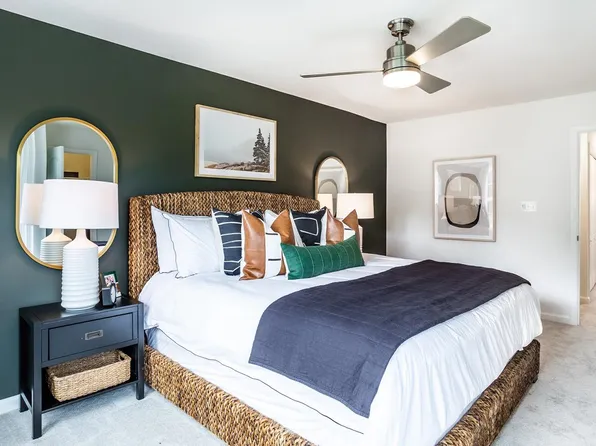 205 Gentle Breeze Dr, Bunker Hill, WV 25413