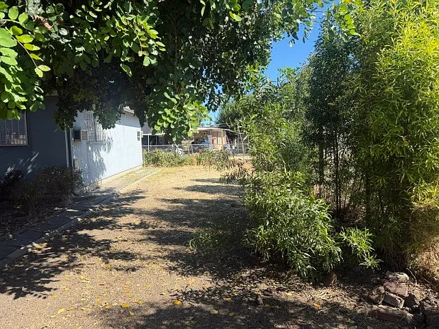 3048 Harris Ave — Photo 21