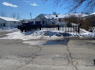 5 Thornton Ave, Methuen, MA 01844