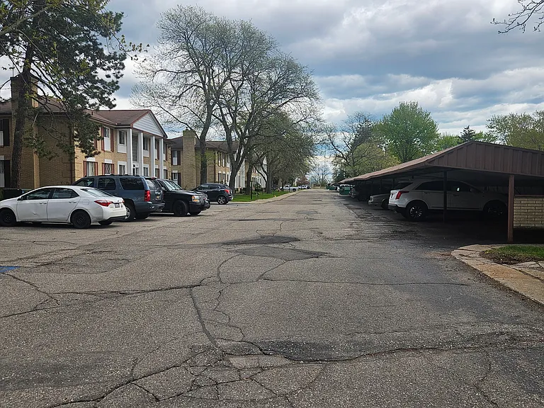 29224 Gloede Dr #L8 — Photo 3