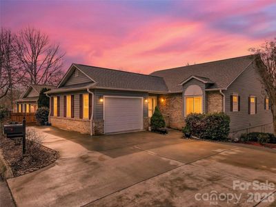 17 Driver Ct, Hendersonville, NC, 28739