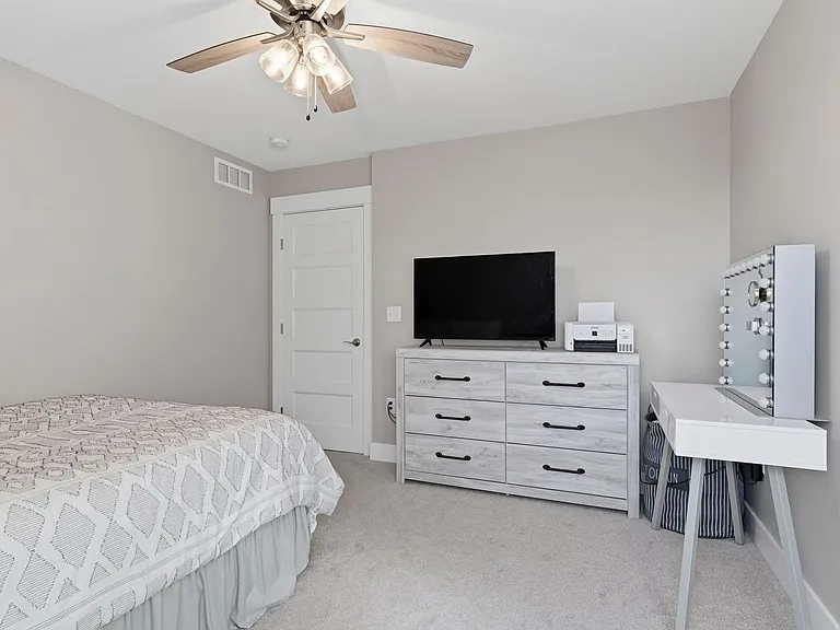 8849 Moonbug Ln — Photo 27