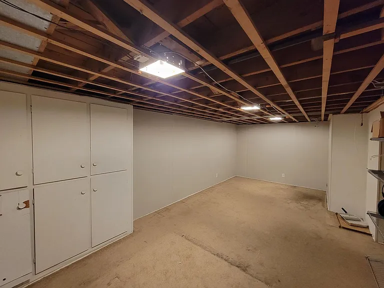 737 Lindberg Dr — Photo 20