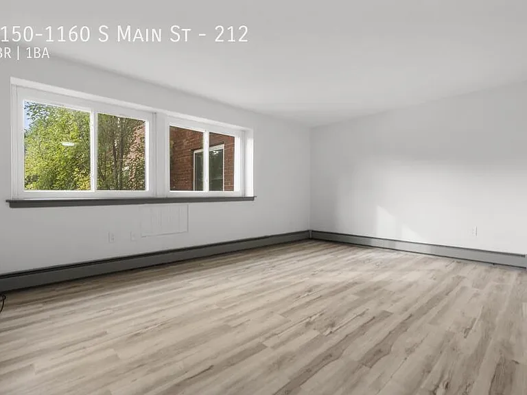 1150-1160 S Main St #212 — Photo 11