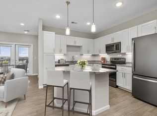 Citrine, Lake Saint Louis, MO 63367