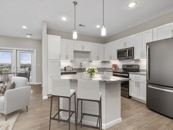 101 Lemon Dr #816