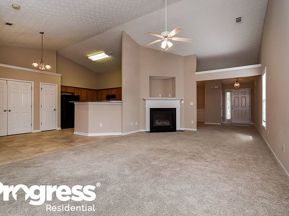 3rd image of 1575 Dunton Green Way