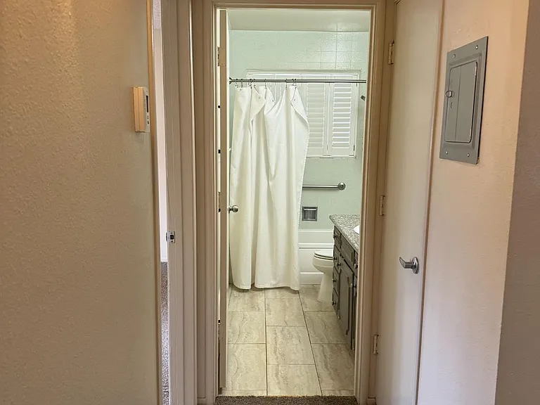 5085 N Wishon Ave #18 — Photo 11
