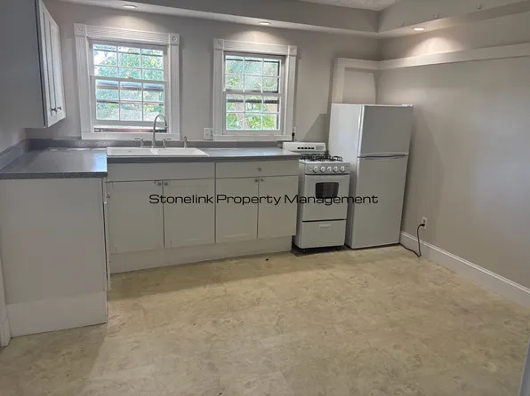 31 Queen Street, 31 Queen St Floor 3, East Greenwich, RI 02818