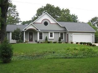 6429 136th Ave, Saugatuck, MI 49453