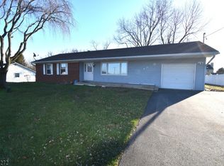 7 James Ave, Phillipsburg, NJ 08865