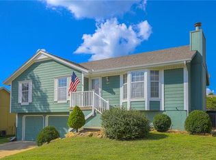 1608 Christi Ln, Raymore, MO 64083