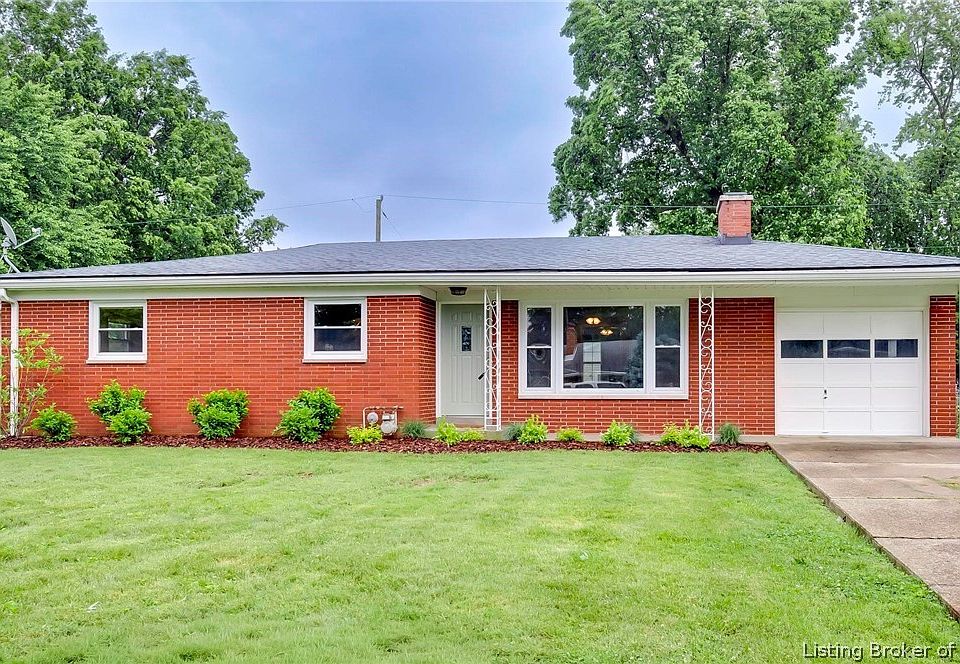 1st image of 114 E Flamingo Drive
