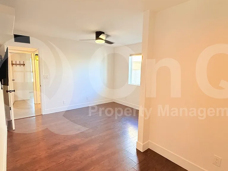 1222 W 13th St — Photo 8