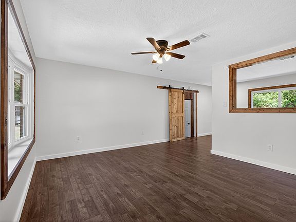 3rd image of 1544 Jean Road