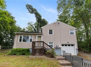 3 Circle Dr, East Haven, CT 06513