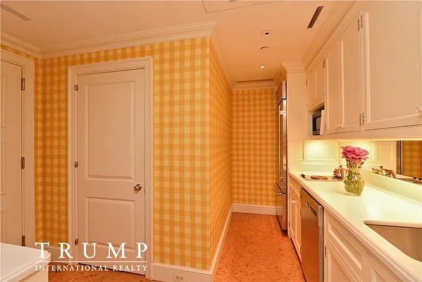 Rented by Trump International Realty | media 7