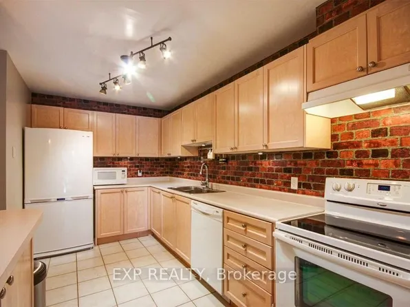 2670 Battleford Rd Unit 76, Mississauga, ON L5N 2S7