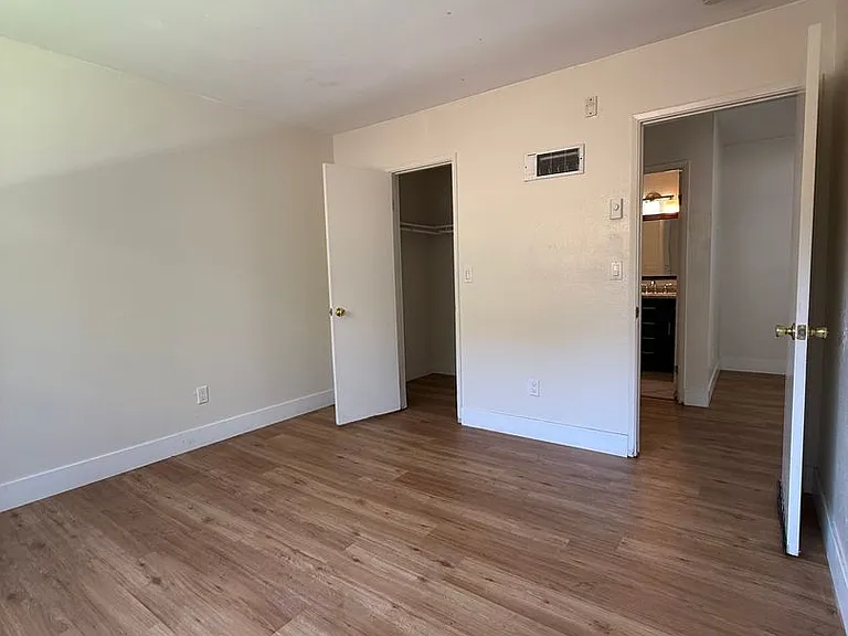1820 Terry Ln — Photo 7