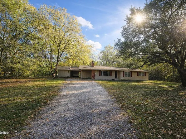 4620 Sutton Ave, Moss Point, MS 39563