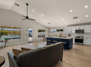 4049 E Vista Dr, Phoenix, AZ 85032