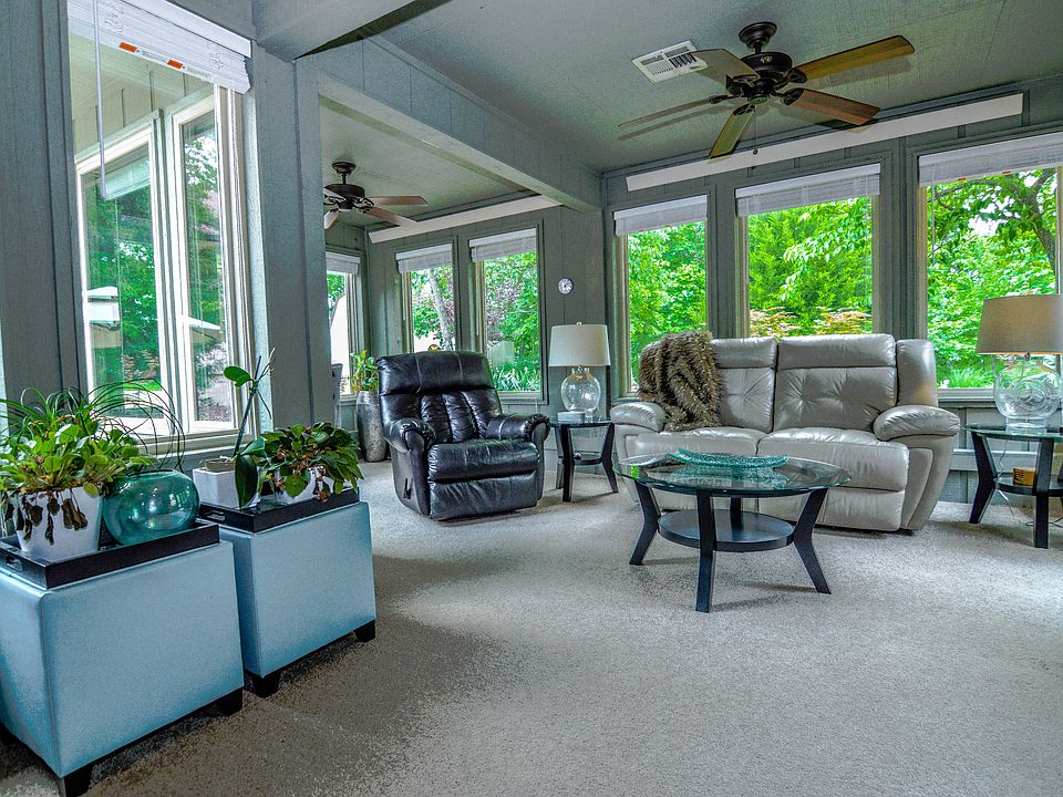1st image of 5 Lockerbie Cir