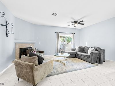 109 Breezy Tree Ct UNIT 202, Las Vegas, NV, 89145