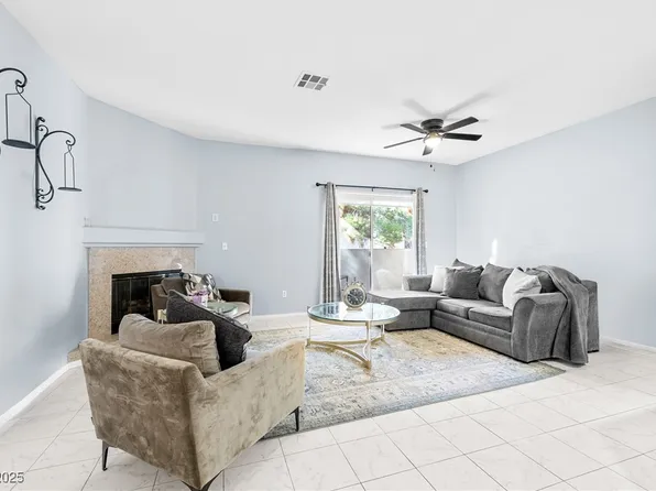 109 Breezy Tree Ct Unit 202, Las Vegas, NV 89145