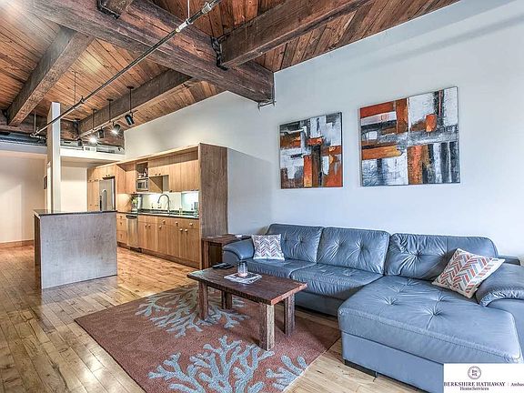 5th image of 105 S 9th St APT 613