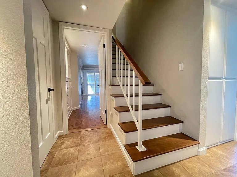 401 E California Blvd #210 — Photo 9