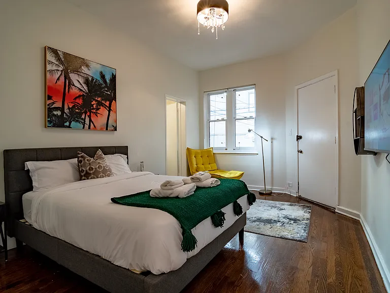 117 E Bellevue Pl #2 — Photo 14