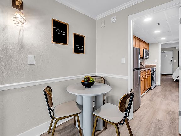 4th image of 3000 N Ocean Blvd #424