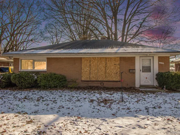 28455 Hazelwood St, Inkster, MI 48141