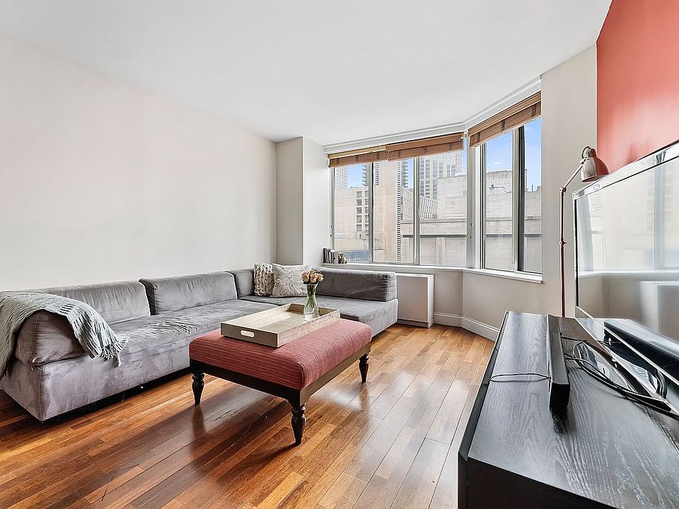 1st image of 61 W 62nd St APT 5L