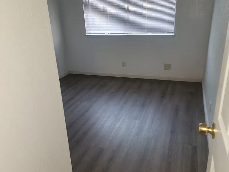 2928 Peachtree Dr #4 — Photo 10