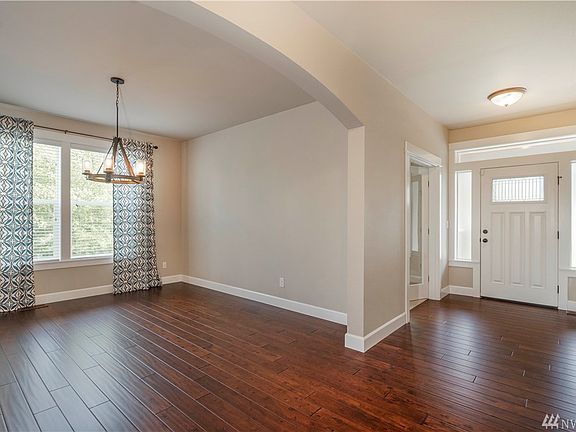 4th image of 11017 5th St Ct E