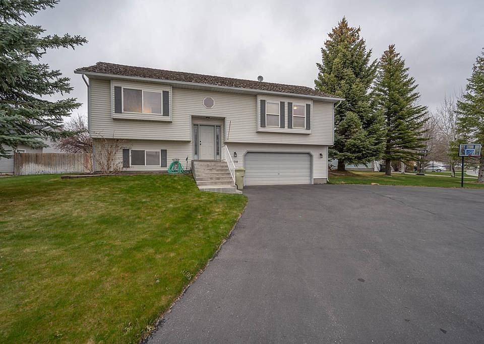 1st image of 2530 Genevieve Way
