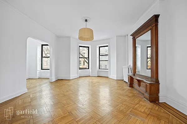 Rented by Garfield Realty  | media 11