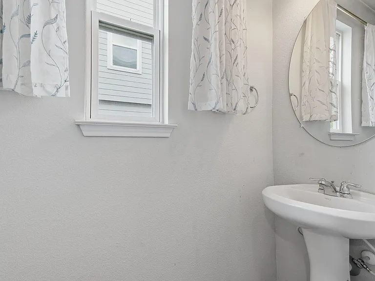 10005 Dalliance Ln — Photo 11