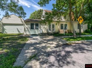 634 2nd Ave NW, Waseca, MN 56093