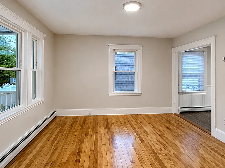 39 Dustin St #1 — Photo 5