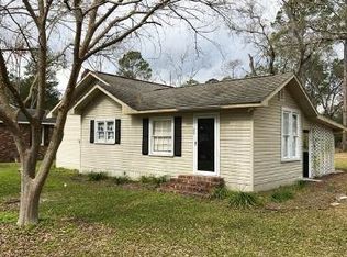 28 W Jerome St, Homerville, GA 31634