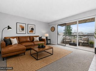 9477 Cook St #302, Chilliwack, BC V2P 4J8