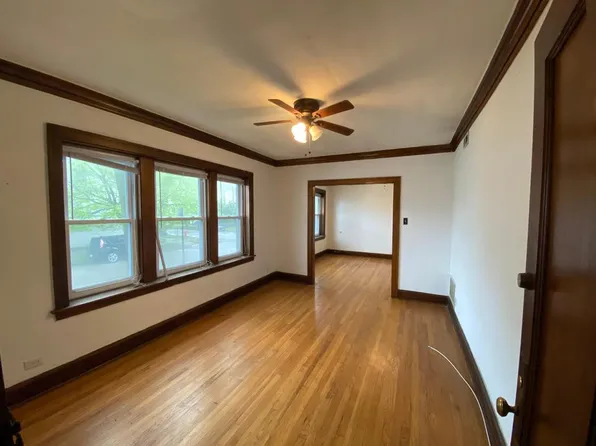 2020 W Cornelia Ave APT 1, Chicago, IL 60618