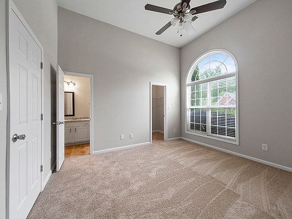5th image of 716 Ashley Wilkes Way
