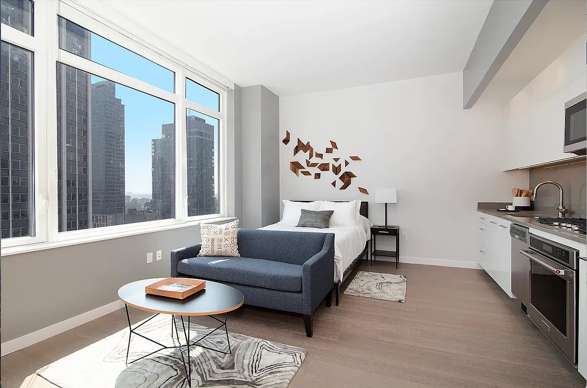 42 West 33rd Street 33F