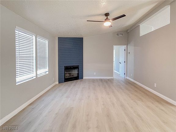 3rd image of 4742 Fuentes Way